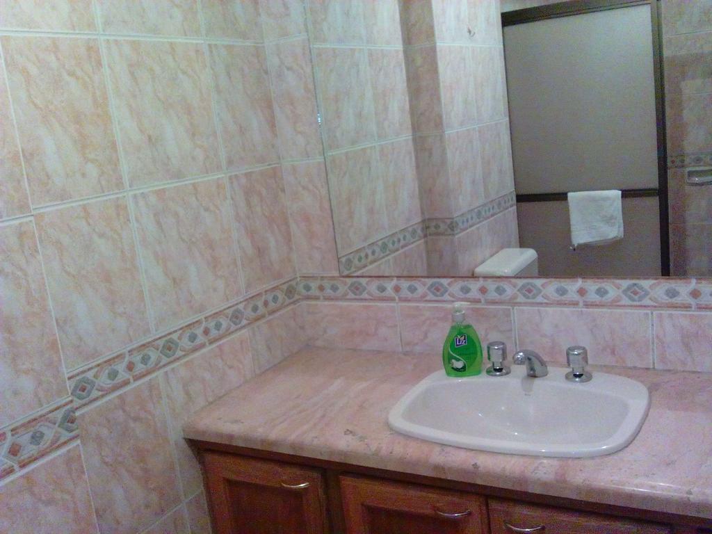 Apartamentos Sercan Cochabamba Bilik gambar